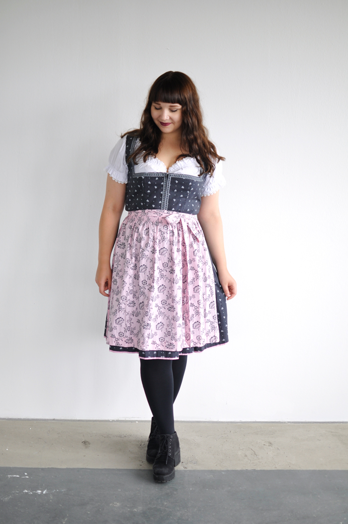 strumpfhose dirndl